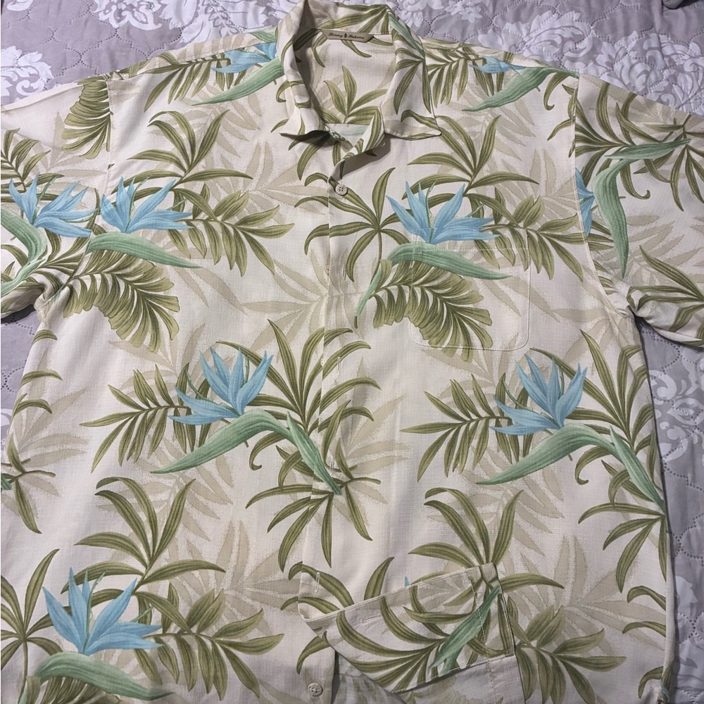 Tommy Bahama Cream Tropical Print Short-Sleeve Button-Down